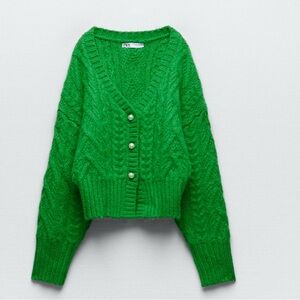 Zara green sweater new never worn